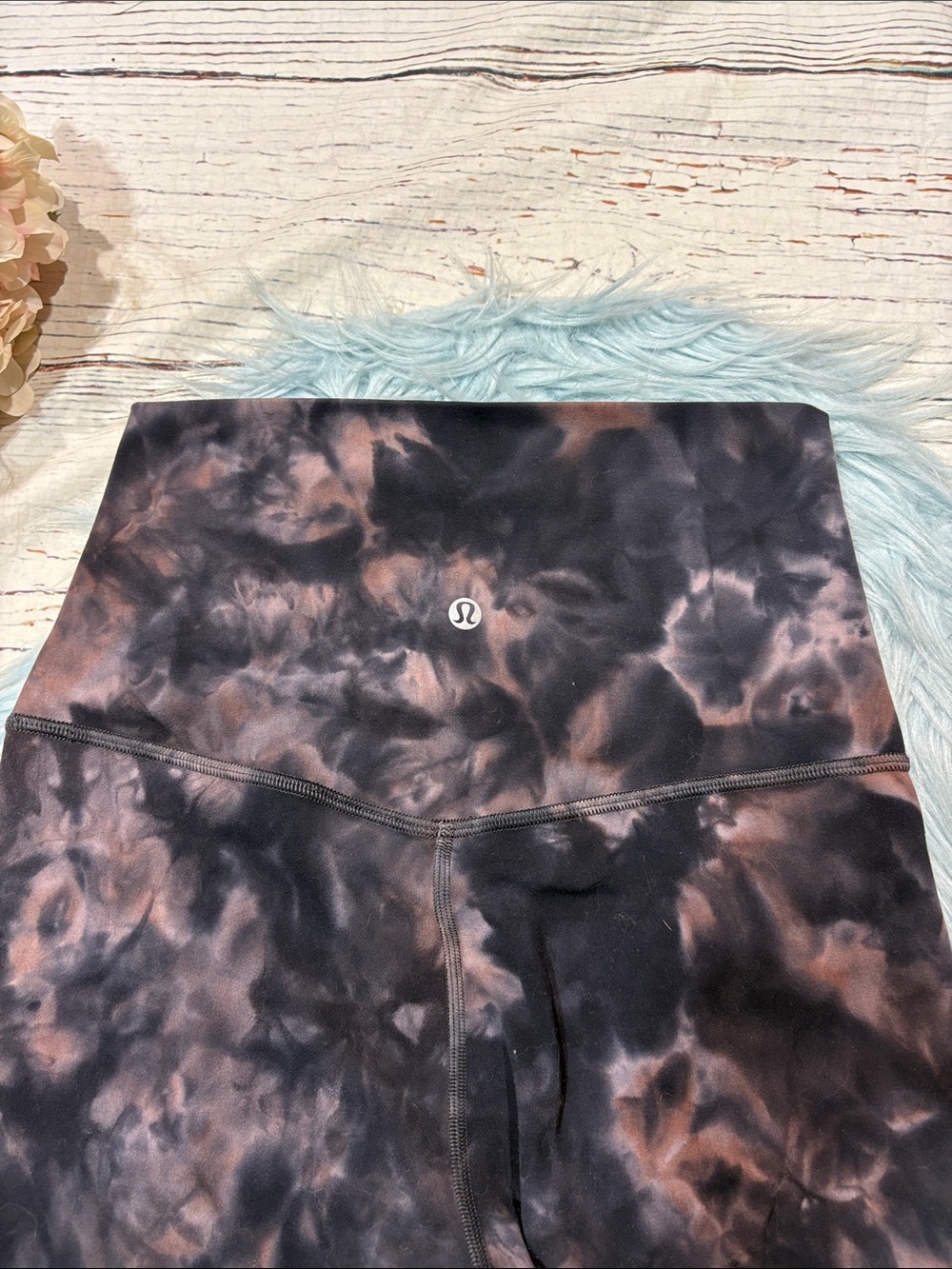 Lululemon Align Super High Rise Short Diamond Dye 10" Nulu - Picture 8 of 9